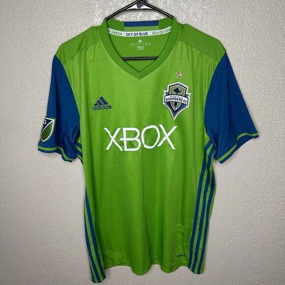 Seattle Sounders 2017 Jersey Large - Picture 2 of 4